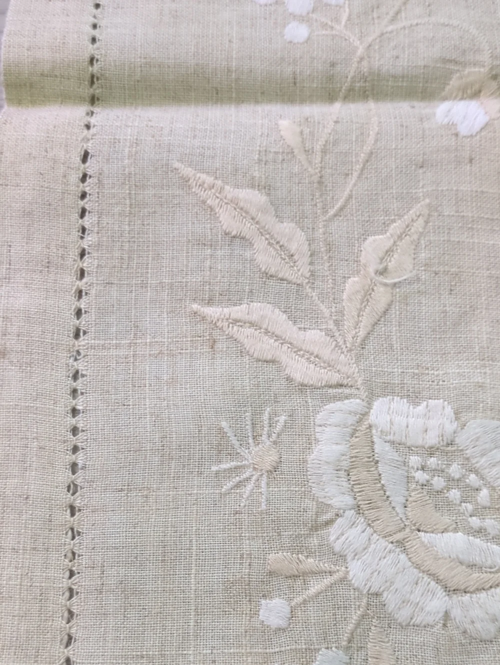 Beautiful vintage table linen set featuring one embroidered square tablecloth an